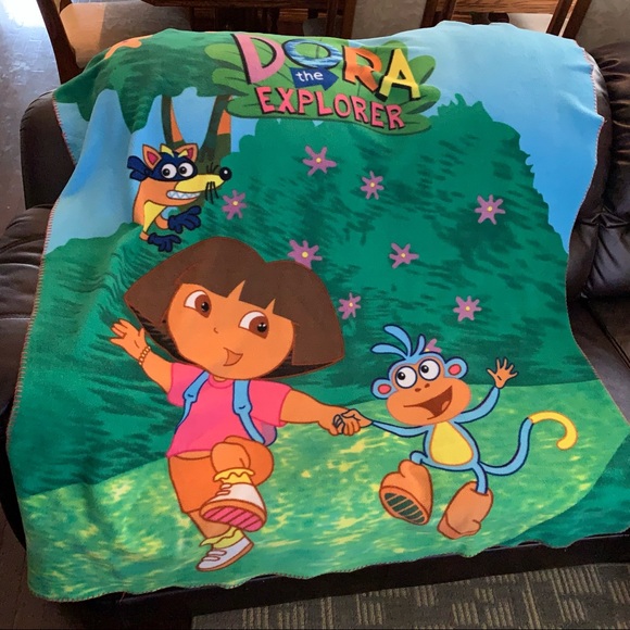 Dora The Explorer Kids Adorable Fleece Throw Blanket - Picture 10 of 16